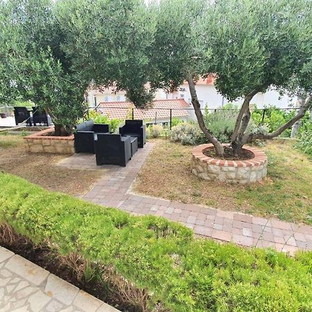 Apartments Dora Banjol Luaran gambar