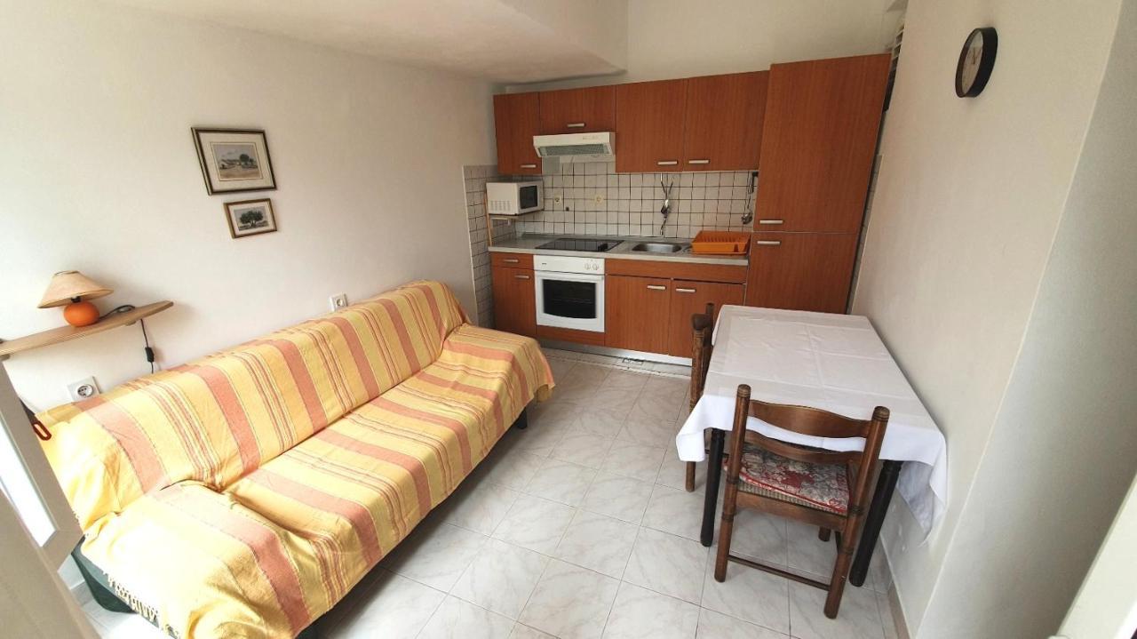 Apartments Dora Banjol Luaran gambar