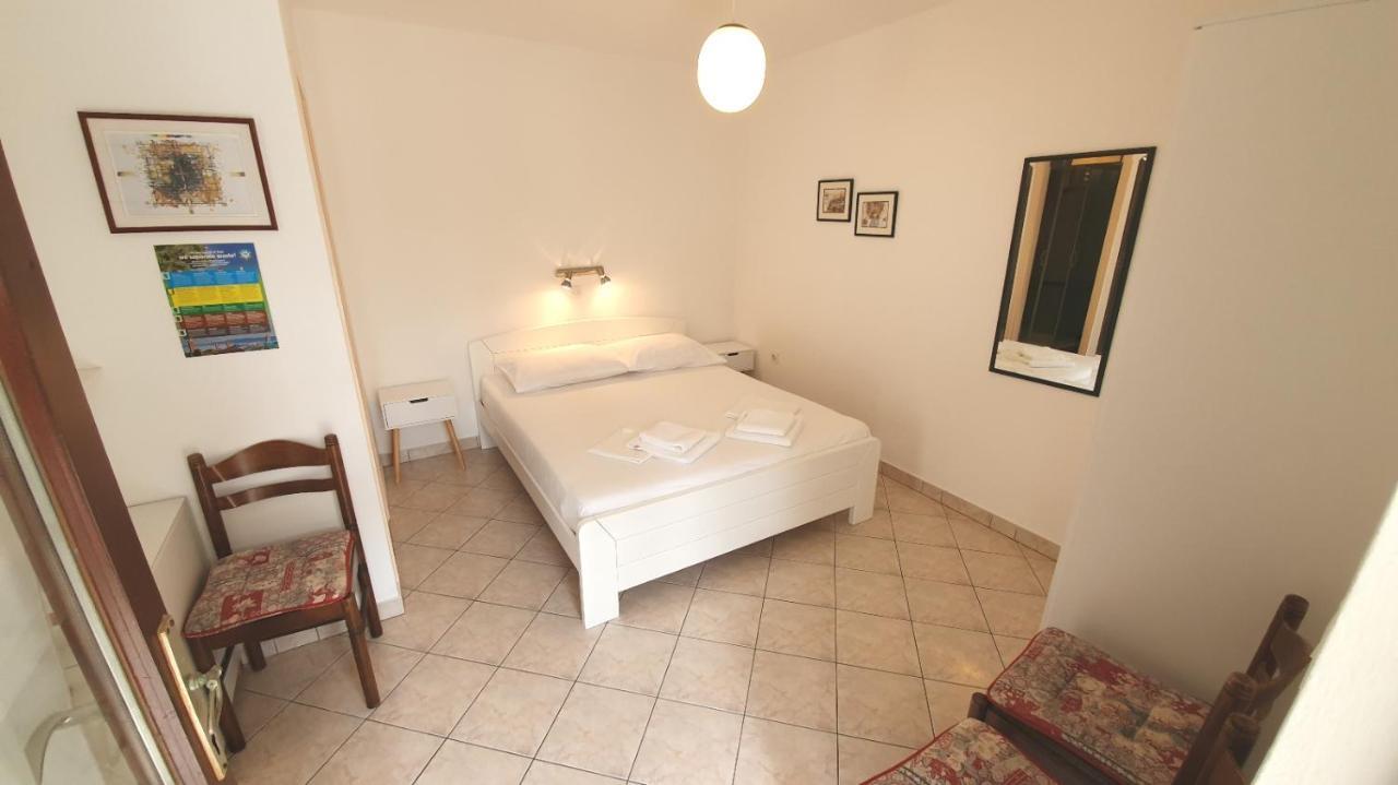 Apartments Dora Banjol Luaran gambar