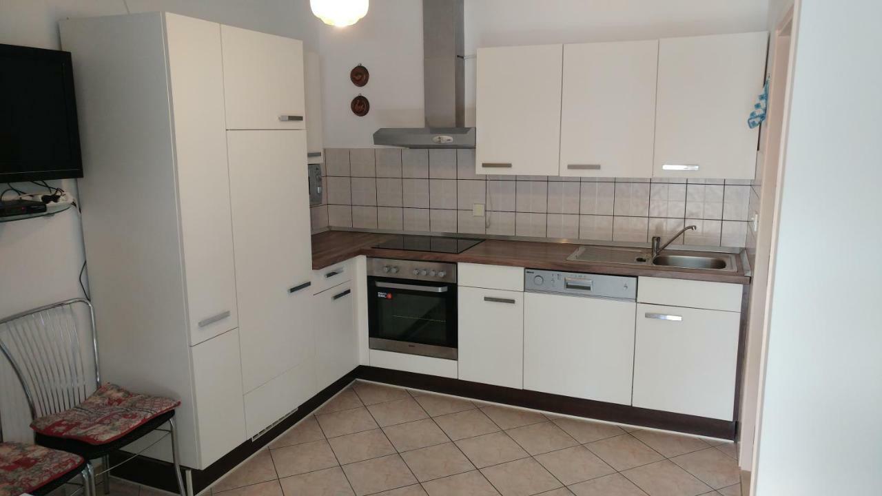 Apartments Dora Banjol Luaran gambar