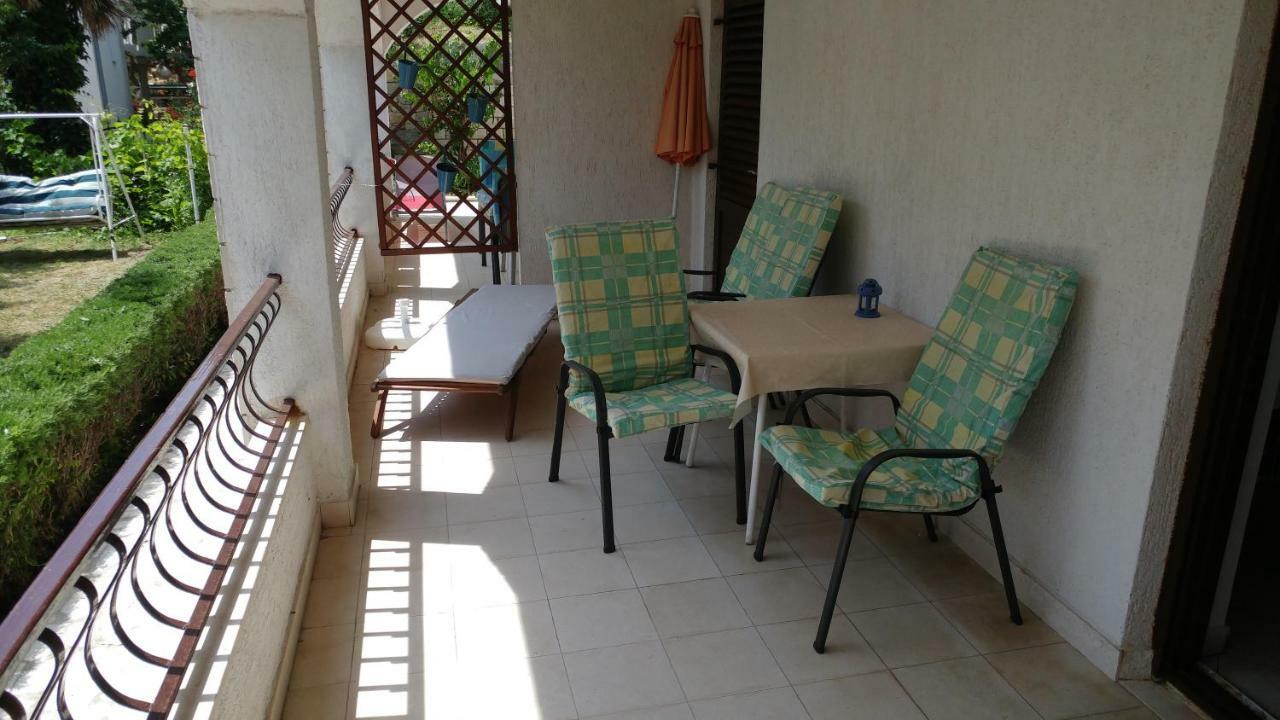 Apartments Dora Banjol Luaran gambar