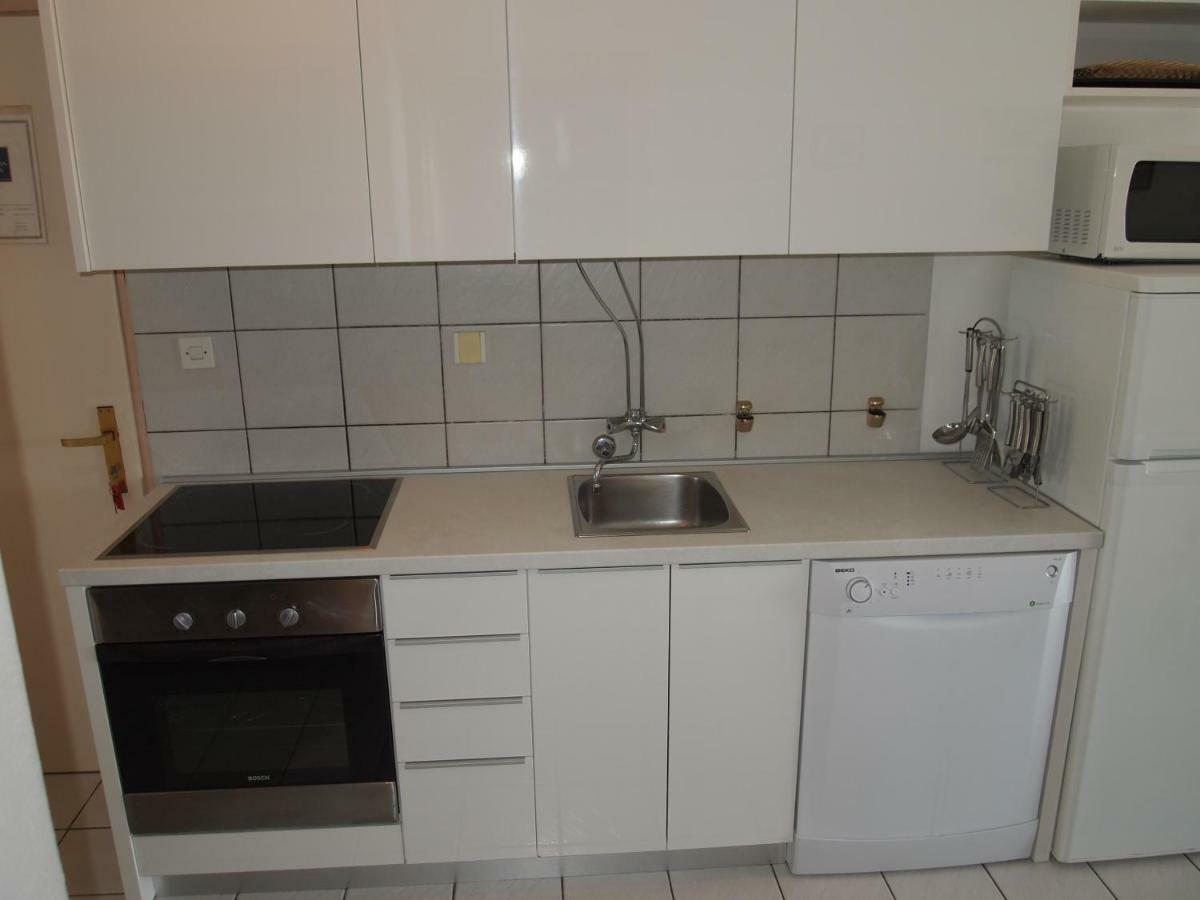 Apartments Dora Banjol Luaran gambar