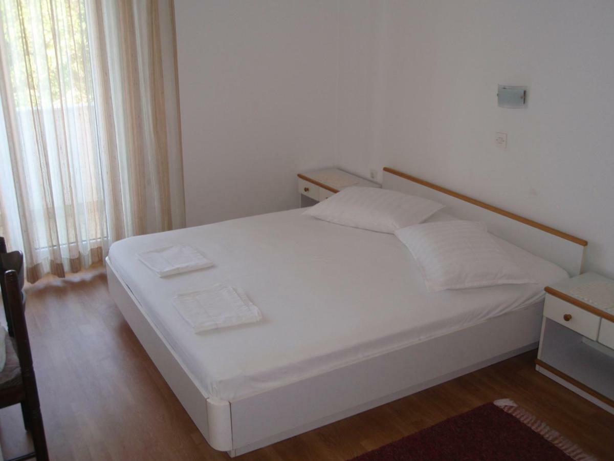 Apartments Dora Banjol Luaran gambar