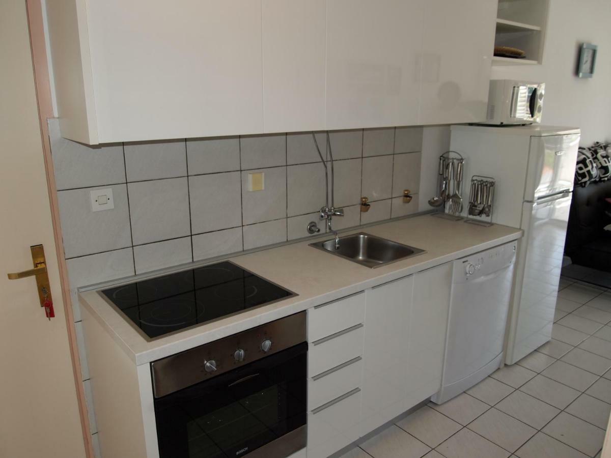 Apartments Dora Banjol Luaran gambar